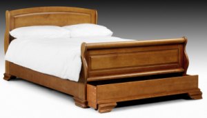 Fontainebleau Sleigh Bed