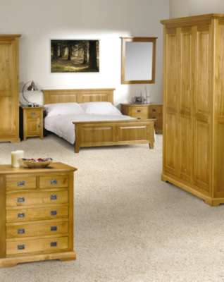 Sheraton Pine Bedroom Furniture Image